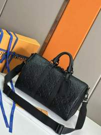 Picture of Louis Vuitton Mens Bags _SKUfw141326955fw